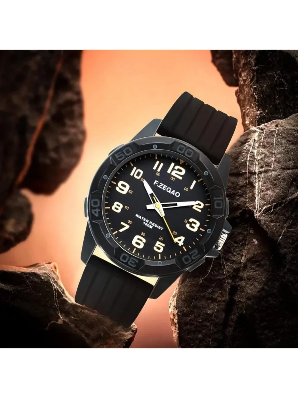 Waterproof 100M Swimming Watch, Easy Read Unisex Analog Diver, 45mm Diameter
